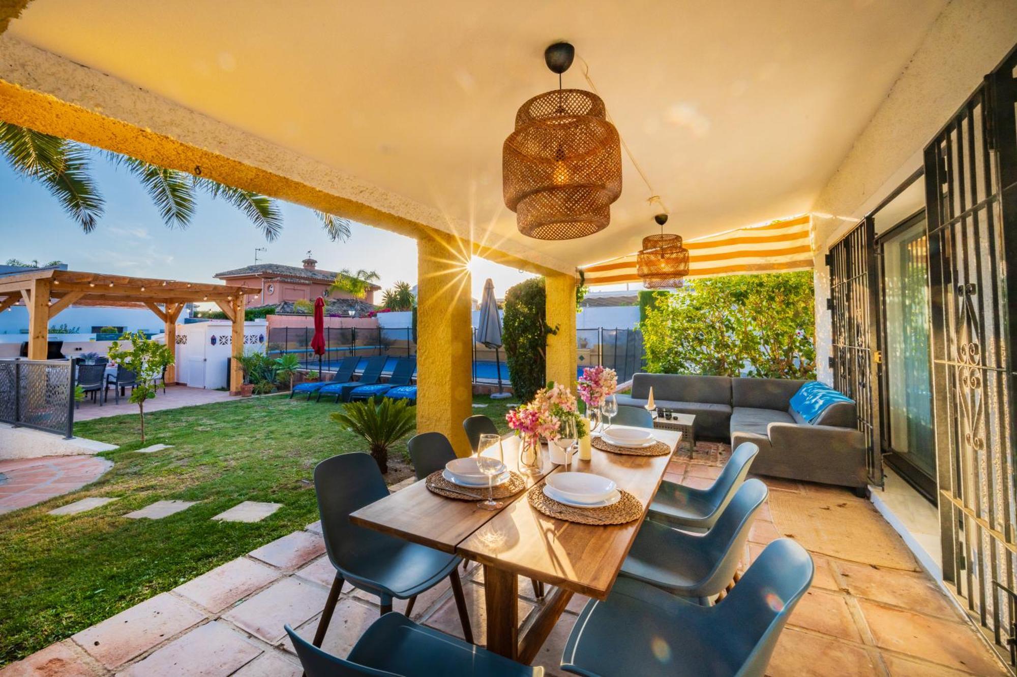 Typical Beach House Las Chapas Playa With Heated Pool Marbella Exterior foto